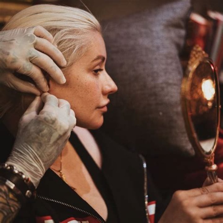 Christina Aguilera Documents 12th "Euphoric" Piercing On Instagram
