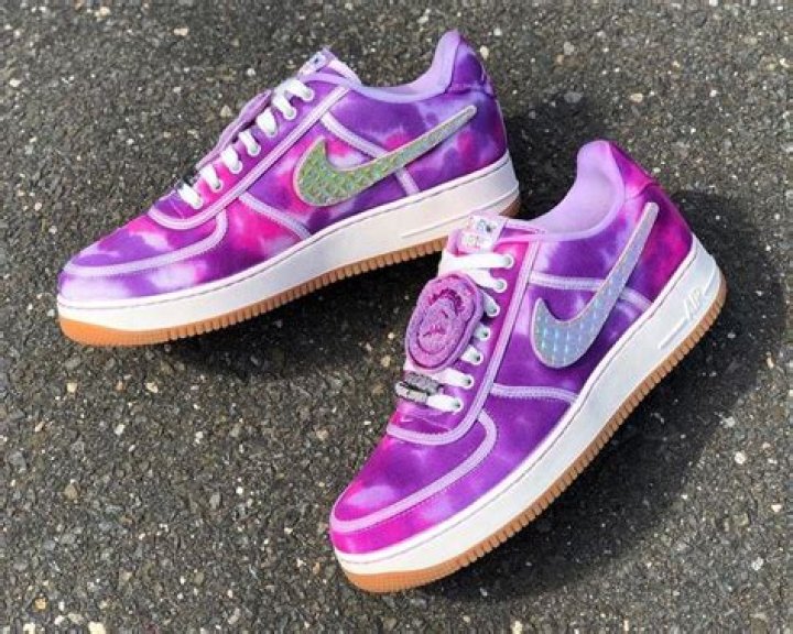 Sneaker Customizer Mache Unveils "Astroworld" Travis Scott x Nike AF1s
