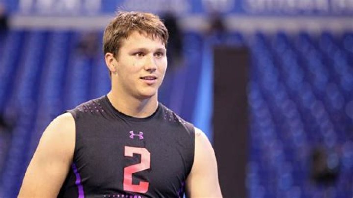 Josh Allen Apologizes For Offensive Old Tweets