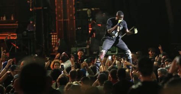 YouTuber Claims To Endure 10-Hour Loop Of "Sicko Mode" & "Mo Bamba"