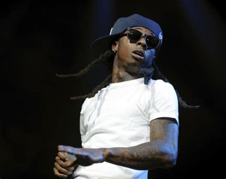 Lil Wayne Cherishes His Mom, Jacida Carter On "Tha Carter V"