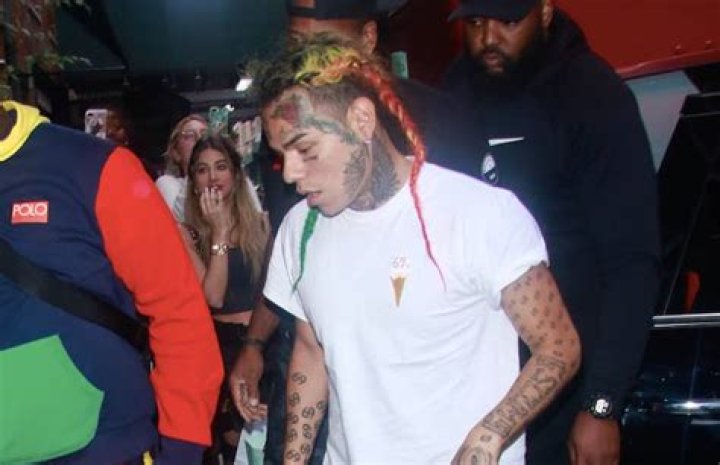 Tekashi 6ix9ine Doesn't Yell "Tr3way" On "DUMMY BOY" & Here's Why