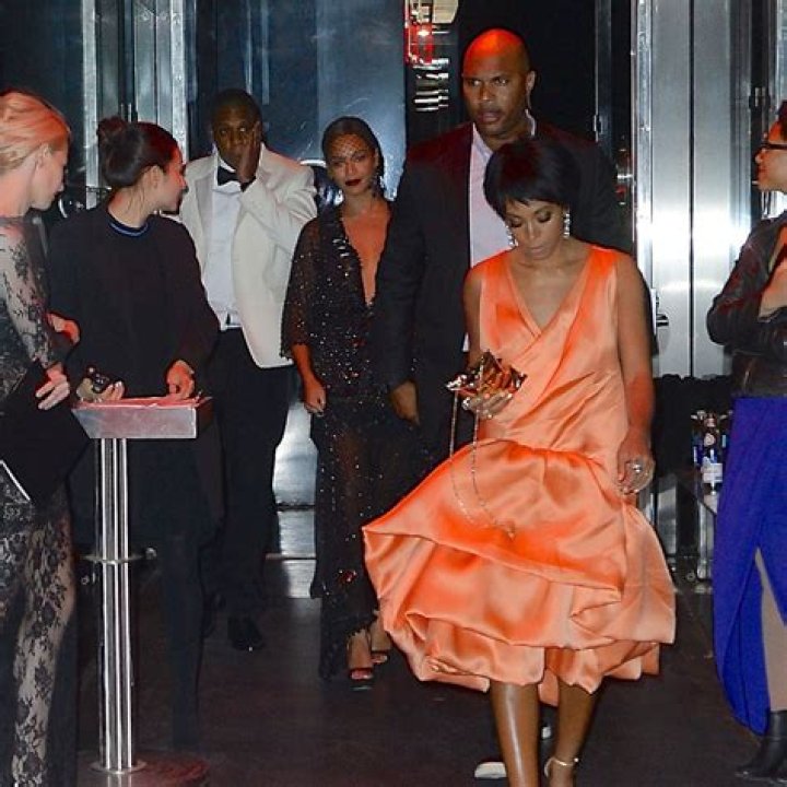 Solange Attacked Jay Z When He Tried To Go To Rihanna's Party Without Beyonce, Sources Report