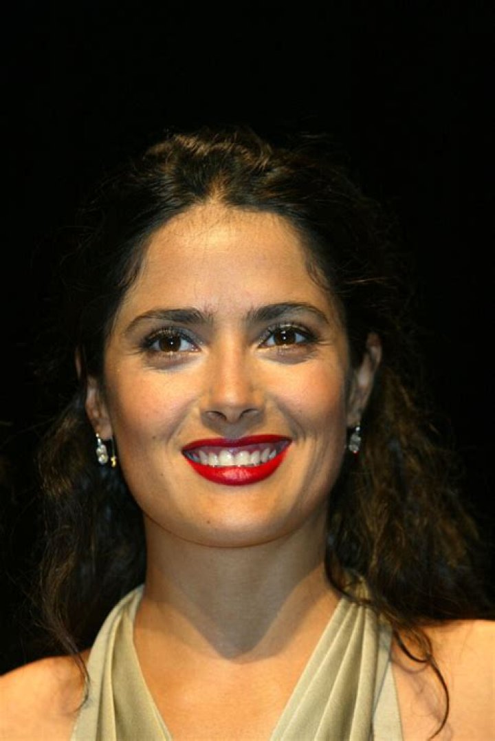 Salma Hayek Poses Naked Mid-Acupuncture For Her 12 Millon Instagram Followers