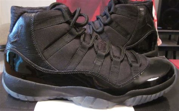 Air Jordan 11 "Blackout" Sample Resurfaces With Absurd Asking Price