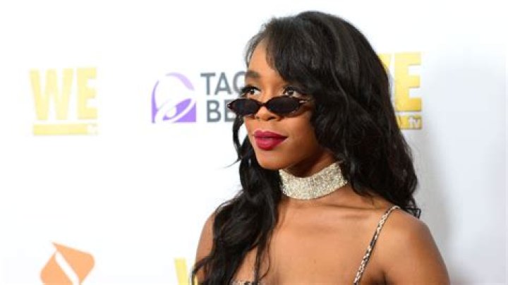 R. Kelly's Daughter Buku Abi Shows Off Her Pole Dancing Skills