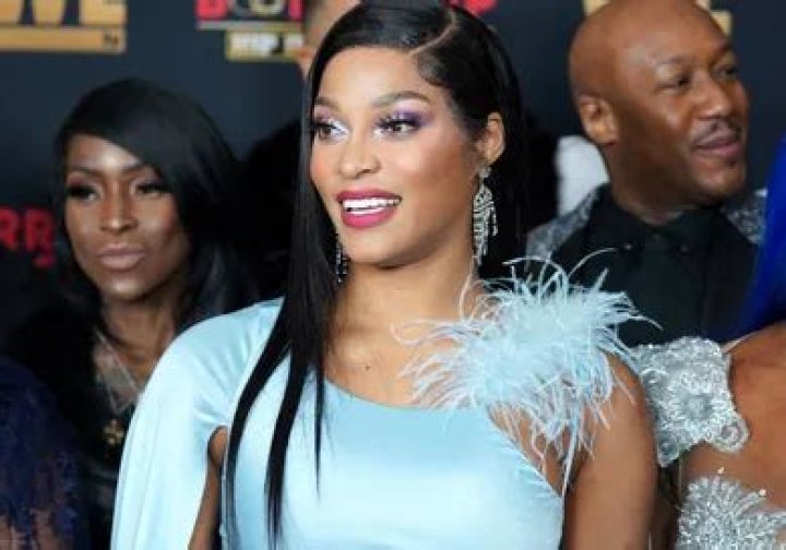 Joseline Hernandez Goes Fully Nude On Her Show: Twitter Reacts