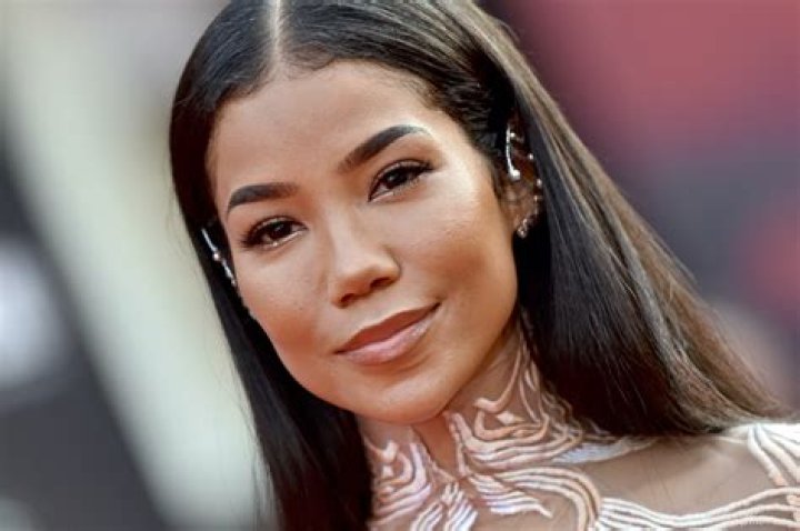 Jhene Aiko Shares Updated Holiday Rerelease "Wrap Me Up"