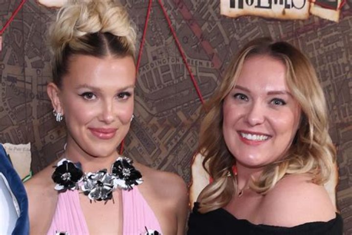 Bobby Brown's Sister Lashes Out At His Wife: "STOP THE [DAMN] LYING ALICIA"