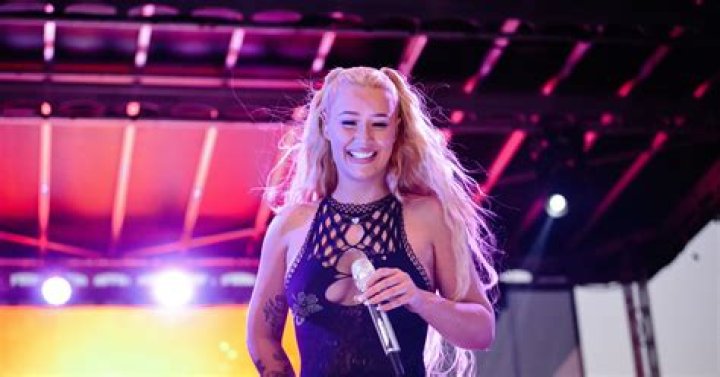 Iggy Azalea Teases Topless Content For Her OnlyFans Page: Video