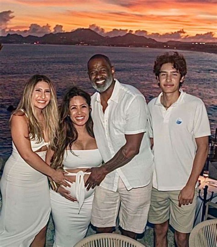 Brian McKnight Welcomes Baby Boy With Wife Leilani