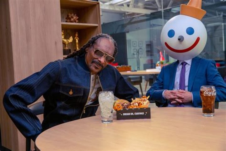 Snoop Dogg Partners With Jack In The Box For "Munchie Meal"