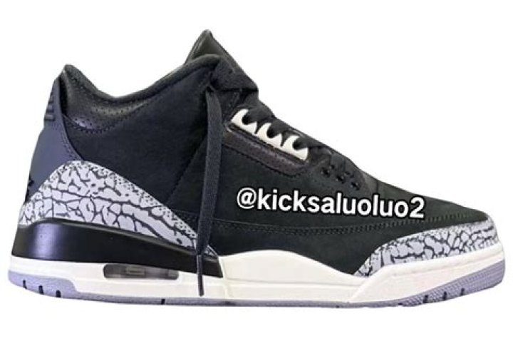 Air Jordan 3 "Oreo" First Look
