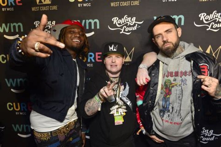 Adam22 Questions Flyysoulja About His Sexuality: Watch