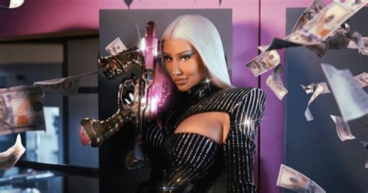 Iggy Azalea Makes Her Return With High-Energy New Single "Money Come"