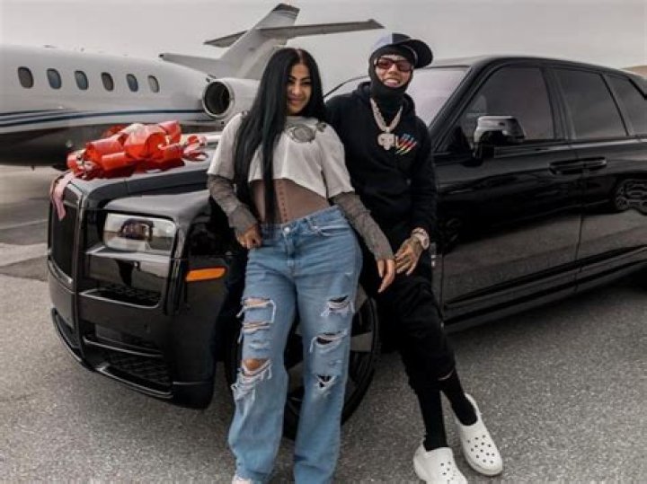 6ix9ine's Girlfriend, Yailin La Más Viral, Charged With Felony Assault