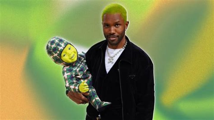 Frank Ocean Shows Off New Look: Fans React