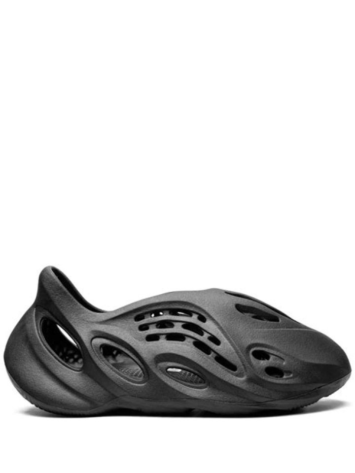 Adidas Yeezy Foam Runner “Onyx” Releases Tomorrow