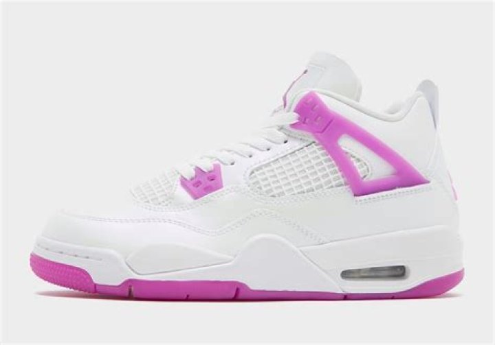 Air Jordan 4 GS “Hyper Violet” Gets Earlier Release Date
