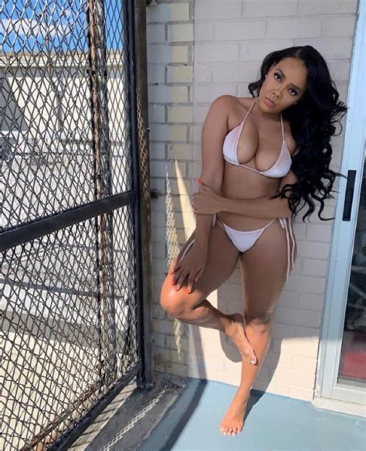 Angela Simmons’ Sizzling Swimsuit Thirst Traps Leave Fans Drooling