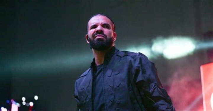 Drake Accused Of Stealing Bars From Twitter (Just Like Kendrick Lamar)