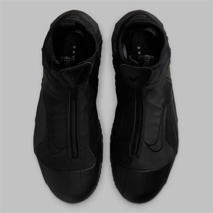 Nike Air Flightposite One “Black” Coming Soon: New Images Revealed