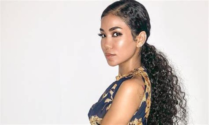 Jhene Aiko Releases Acoustic Version Of "Sativa"
