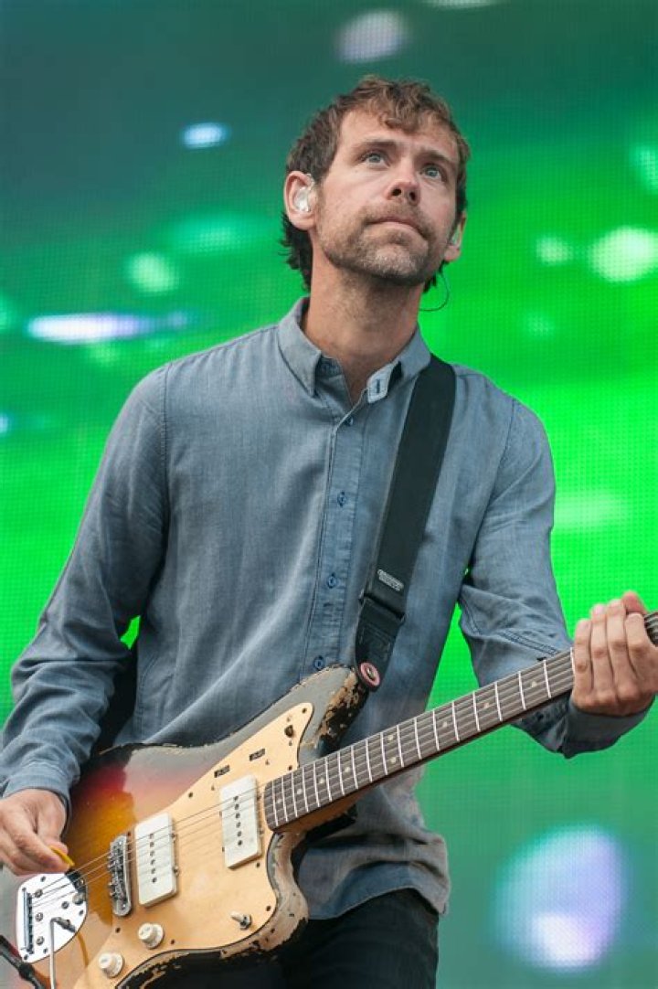 Aaron Dessner (Songwriter) - Age, Birthday, Bio, Facts, Family, Net Worth, Height & More