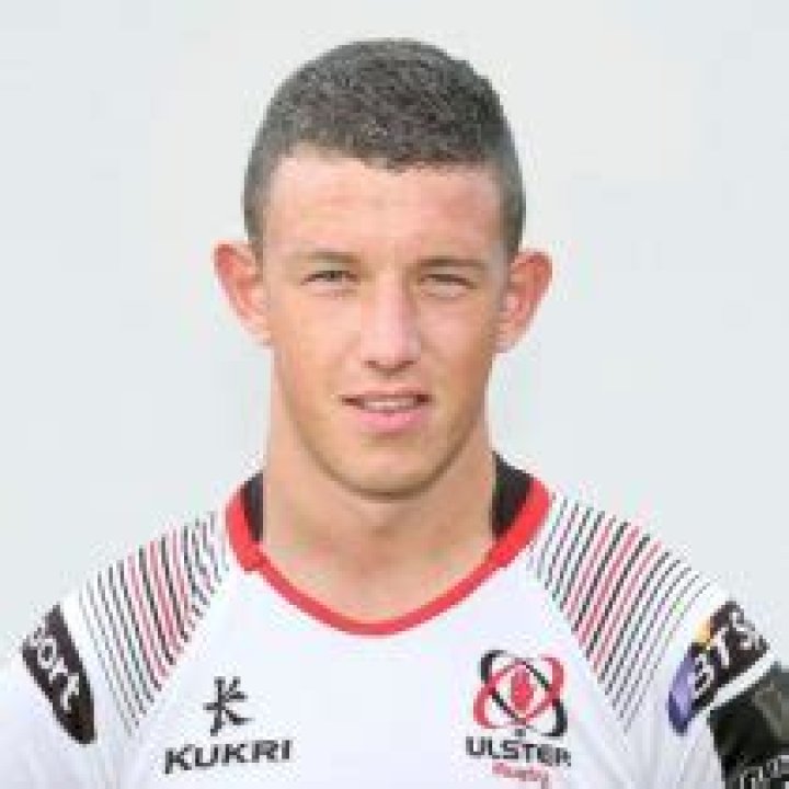 Aaron Hall Biography, Age, Height, Wife, Net Worth, Family