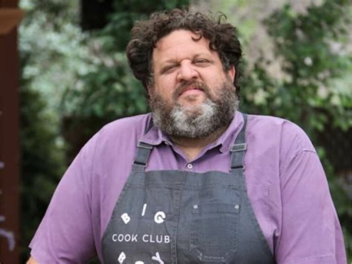 Aaron May (Rapper) - Age, Birthday, Bio, Facts, Family, Net Worth, Height & More