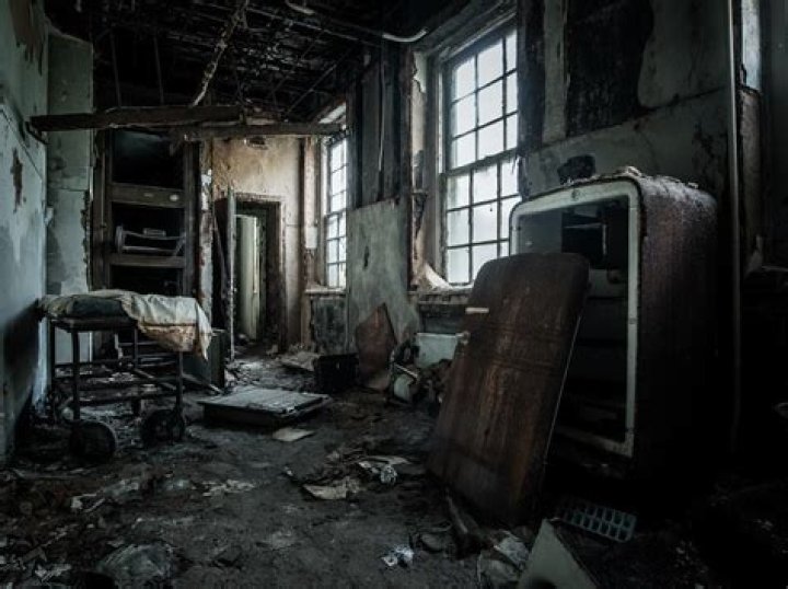 Photographer Johnny Joo Shows A Post-Apocalypse World