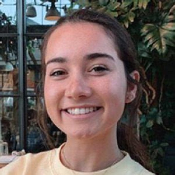 Abby Gigliotti (YouTube Star) - Age, Birthday, Bio, Facts, Family, Net Worth, Height & More