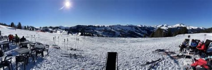 Adam Chamberlain Biography, Age, Height, Wife, Net Worth, Family