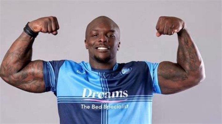 Adebayo Akinfenwa Biography, Age, Height, Wife, Net Worth, Family