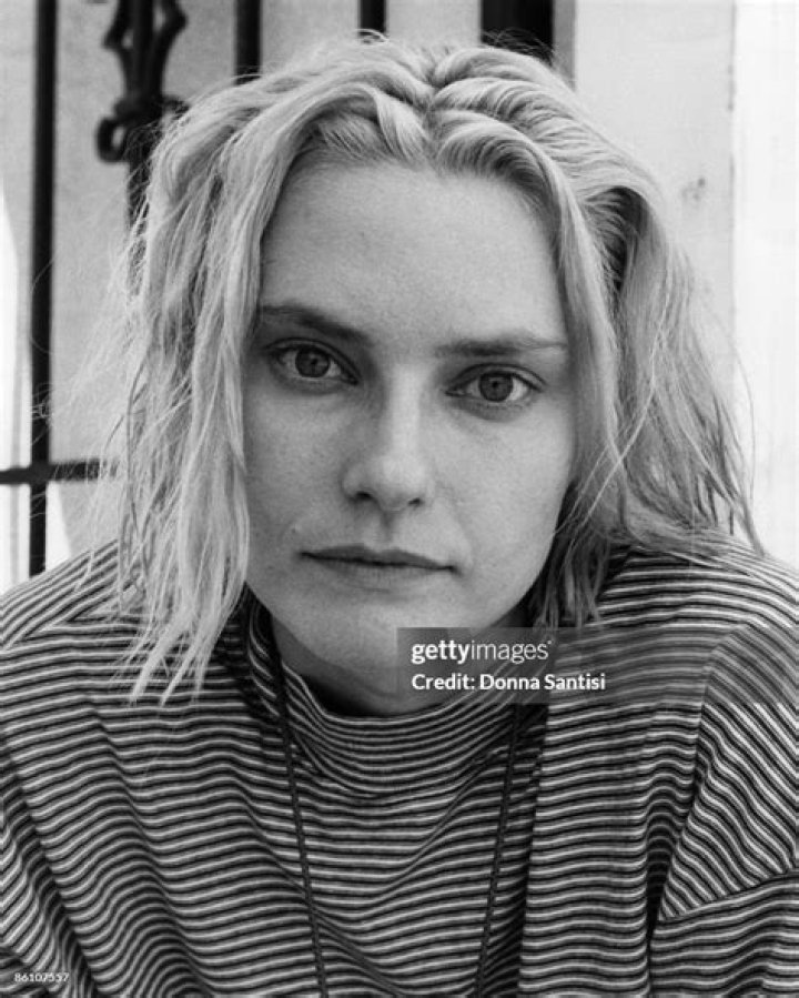 Aimee Mann biografía, edad, altura, esposa, net worth, familia
