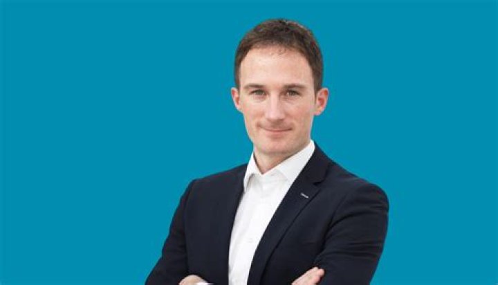 Alan Dillon Biography, Age, Height, Wife, Net Worth, Family