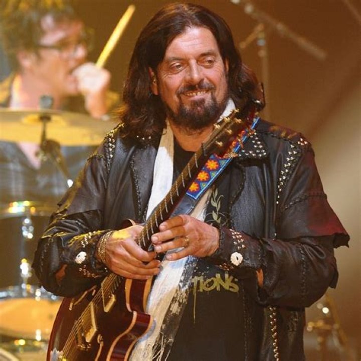 Alan Parsons (Music Producer) - Age, Birthday, Bio, Facts, Family, Net Worth, Height & More