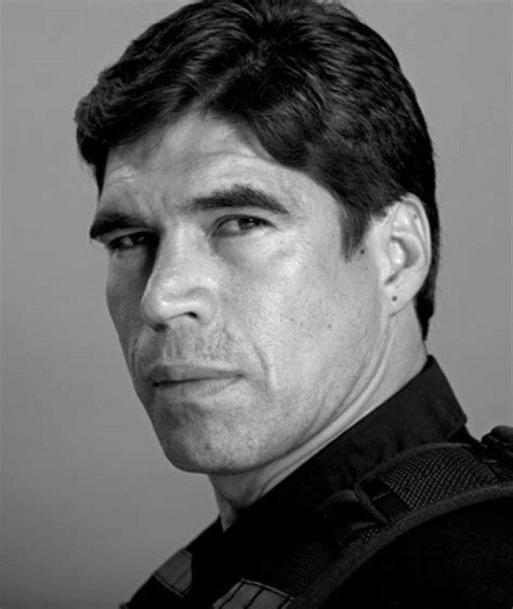 Alberto Estrella biografía, edad, altura, esposo, net worth, familia