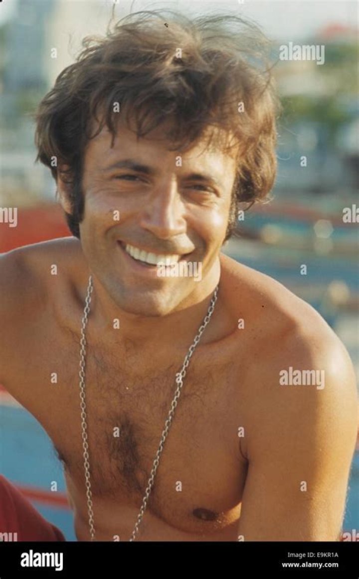 Alejandro Rey Biography, Age, Height, Wife, Net Worth, Family