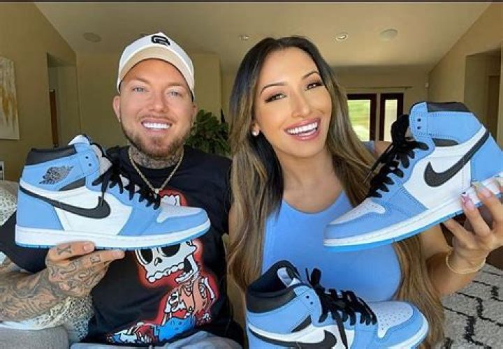 Alex alexandkellz (TikTok Star) - Age, Birthday, Bio, Facts, Family, Net Worth, Height & More