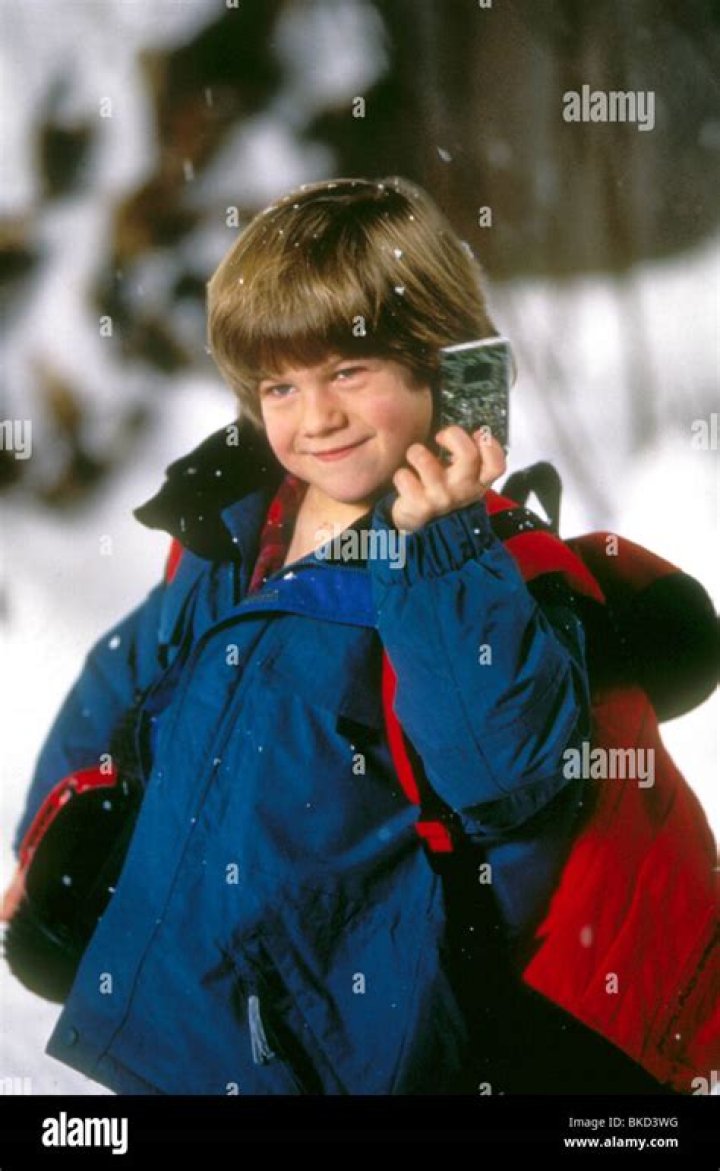 Alex D. Linz (Movie Actor) - Age, Birthday, Bio, Facts, Family, Net Worth, Height & More