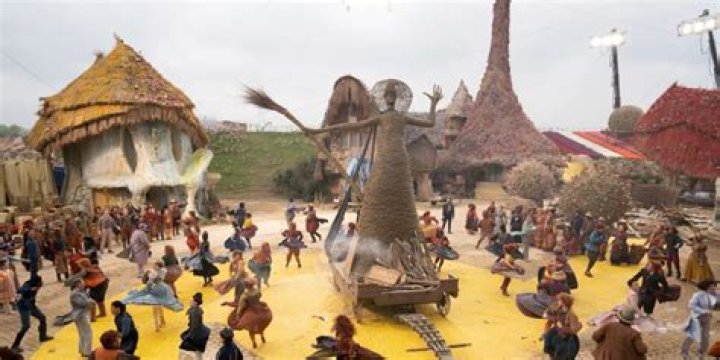 
Alex Unusual Has Penned Down A Lengthy And Heartbreaking Note To Mourns Rico Swavey’s Death 