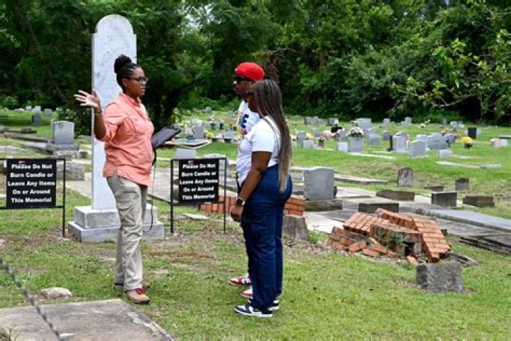 Alexandra Jones Biography, Age, Height, Husband, Net Worth, Family