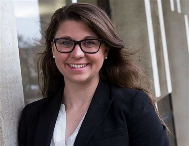 Ali Watkins Biography, Age, Height, Husband, Net Worth, Family