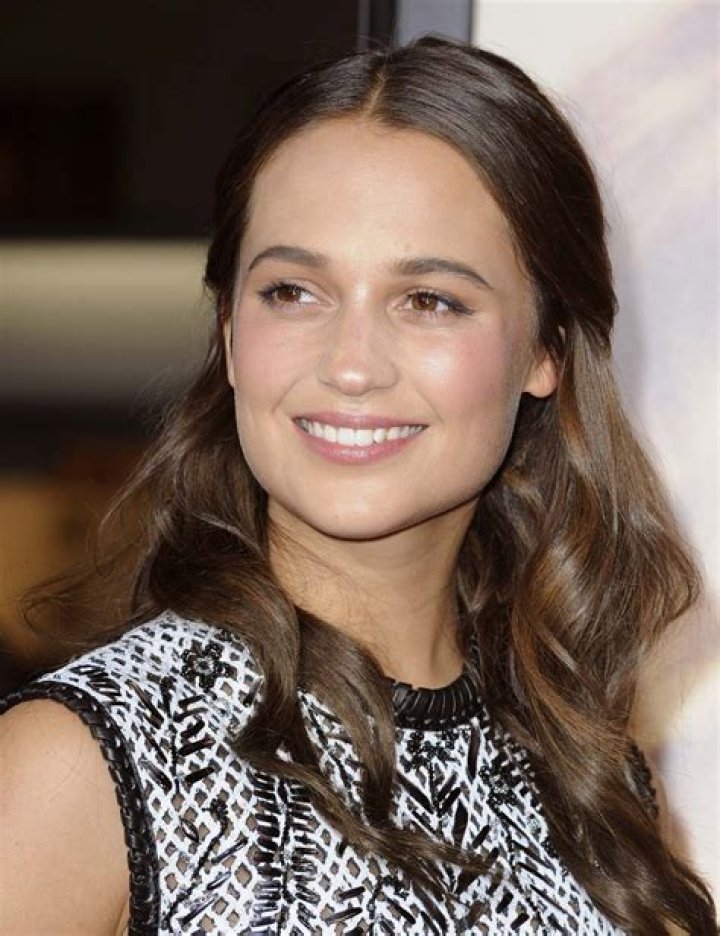 Alicia Vikander (Movie Actress) - Age, Birthday, Bio, Facts, Family, Net Worth, Height & More