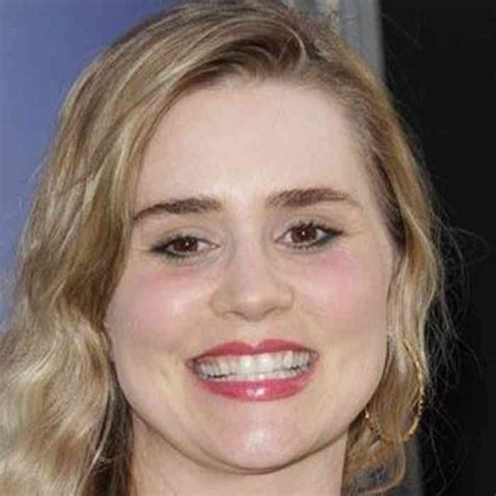 Alison Marion Lohman Weight, Net Worth, Age, Birthday, Wikipedia, Who, Instagram, Biography
