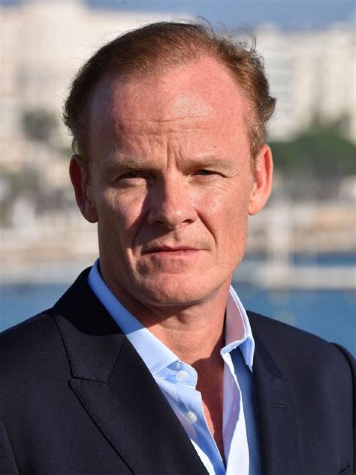 Alistair Petrie Biography, Age, Height, Wife, Net Worth, Family