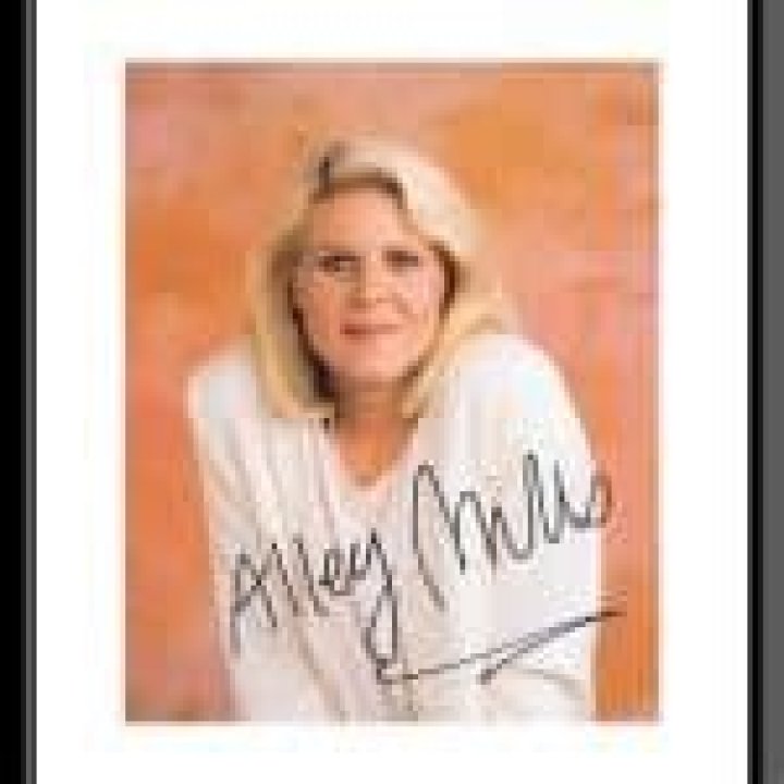 Alley Mills’ Net Worth, Husband, Siblings, Parents, Biography
