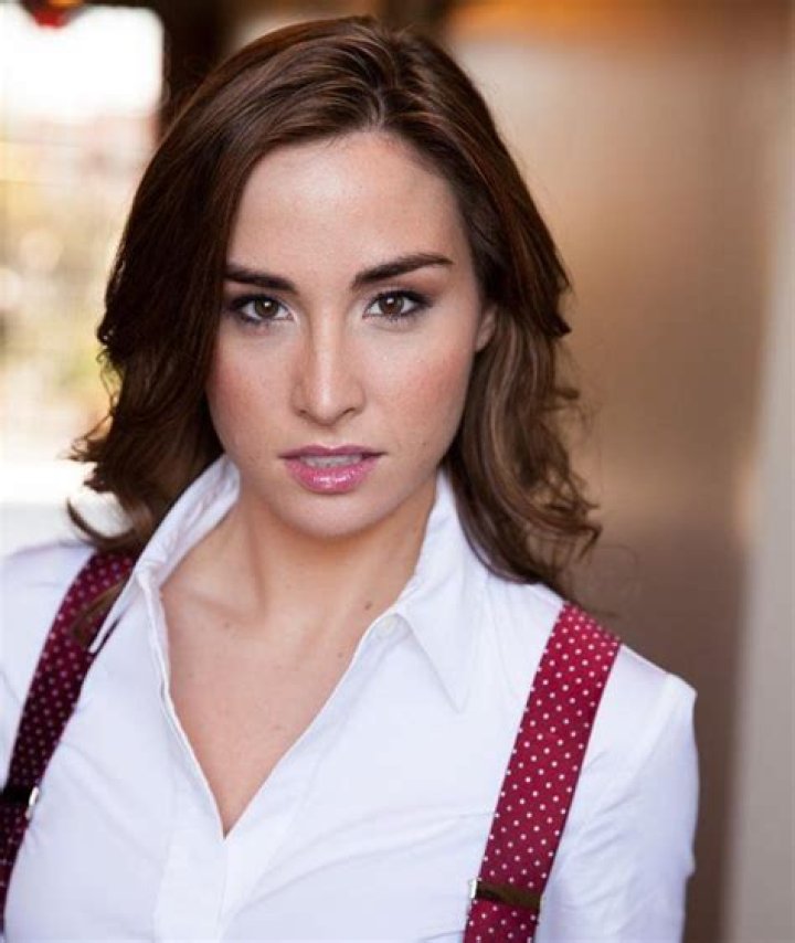 Allison Scagliotti Biography, Age, Height, Husband, Net Worth, Family