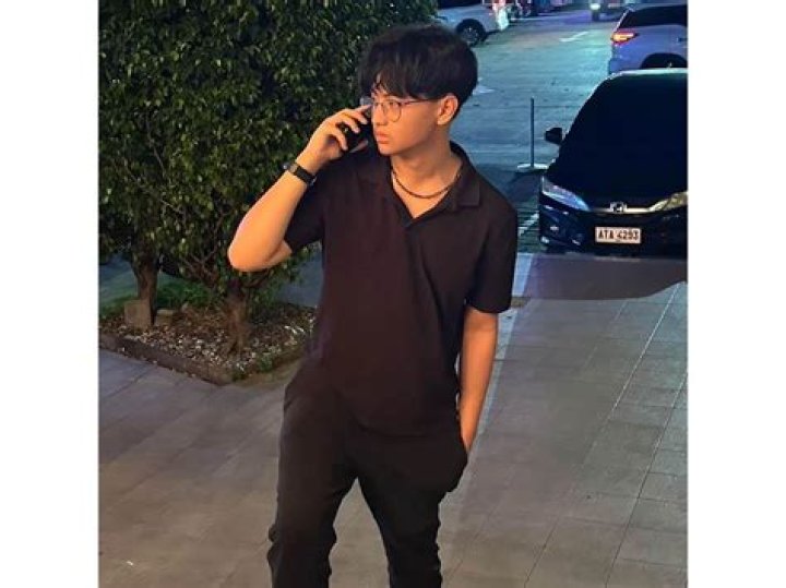 Alonzo Muhlach Biography, Age, Height, Wife, Net Worth, Family